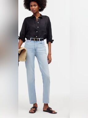 Madewell The Perfect
Vintage Jean light wash Women size 26 tall